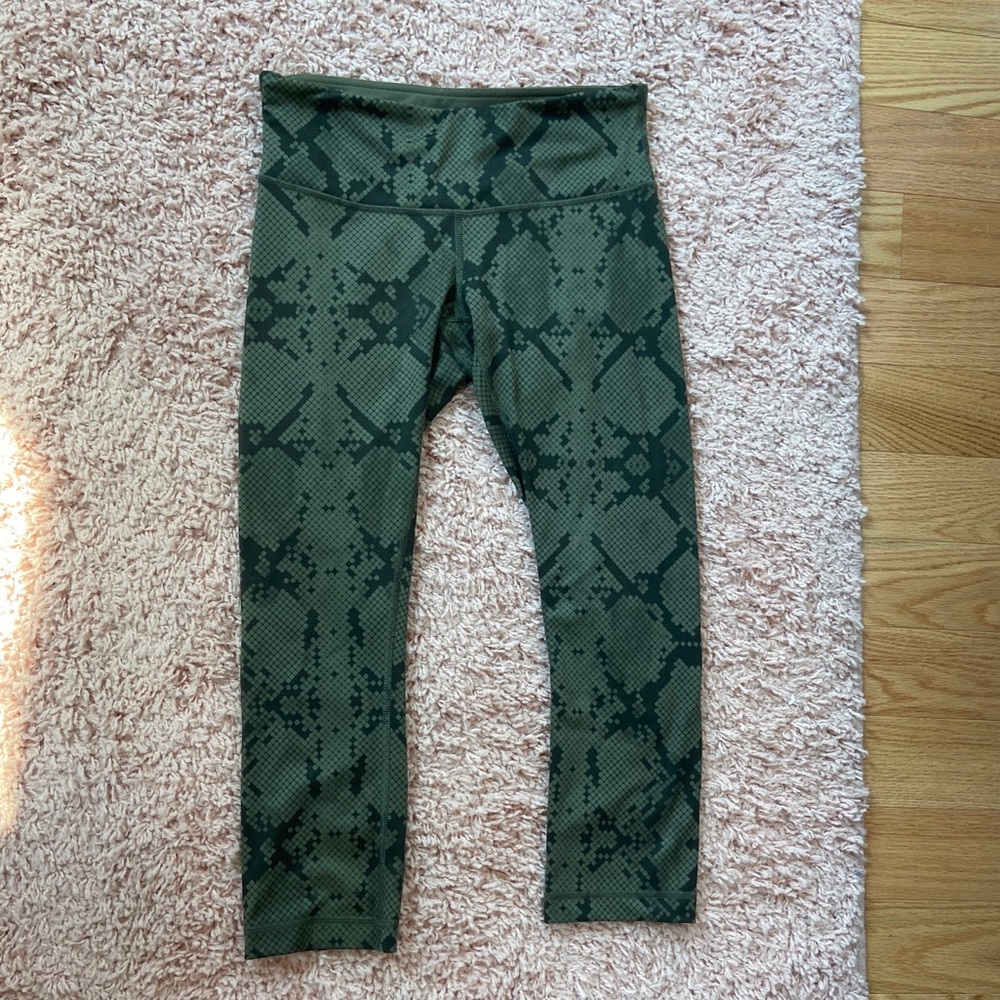 Lululemon wunder under crop leggings